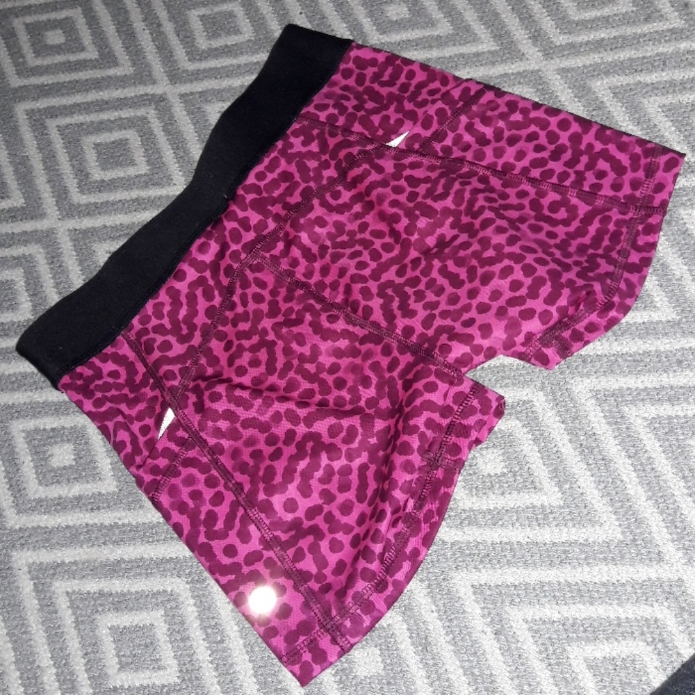 Lululemon what the sport short size 4 - Picture 7 of 8